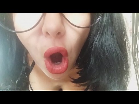 ❤️ ګرانه، ستا سوزنده مور به تاسو نن ښوونځي ته نه پریږدي ... زه تاسو ته ډیره اړتیا لرم ... ❤️❌ ❌❤
